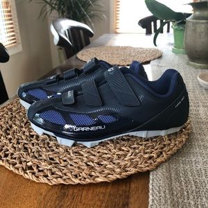Louis Garneau cycling shoes